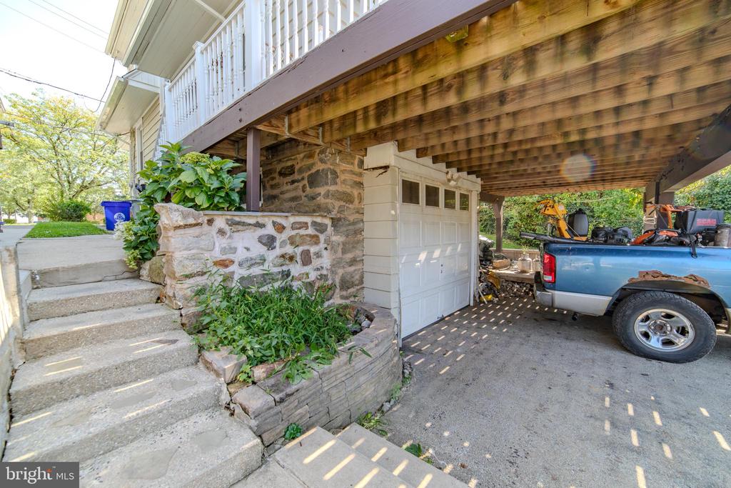 162 S EAGLE ROAD
