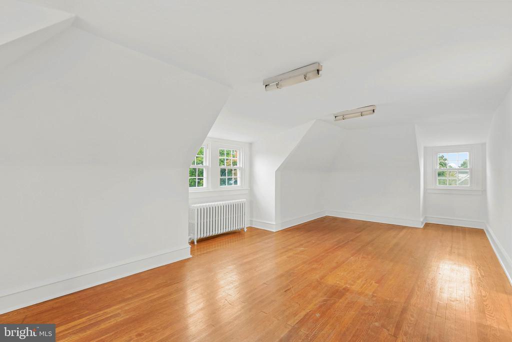 474 KENWOOD ROAD