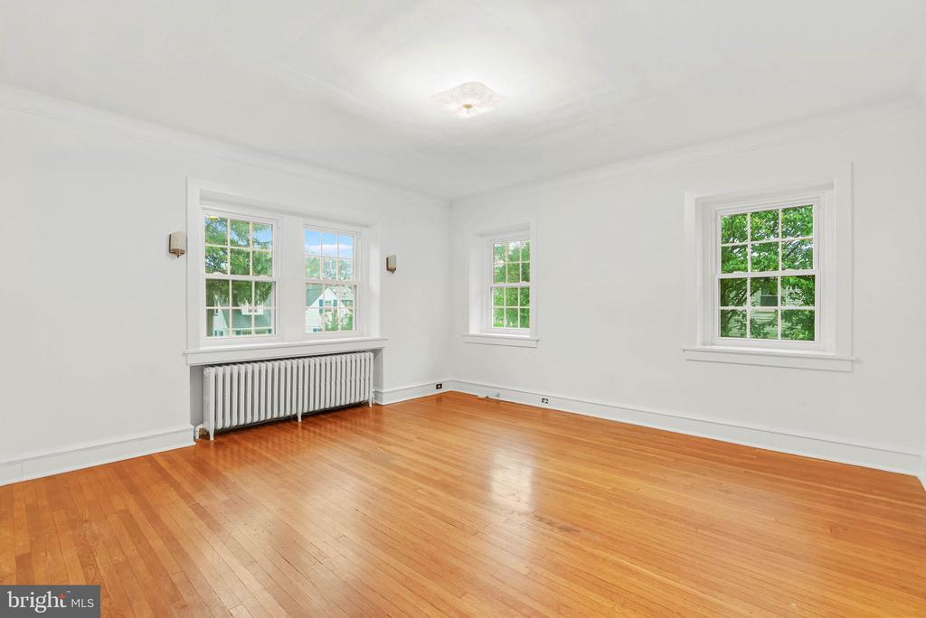 474 KENWOOD ROAD