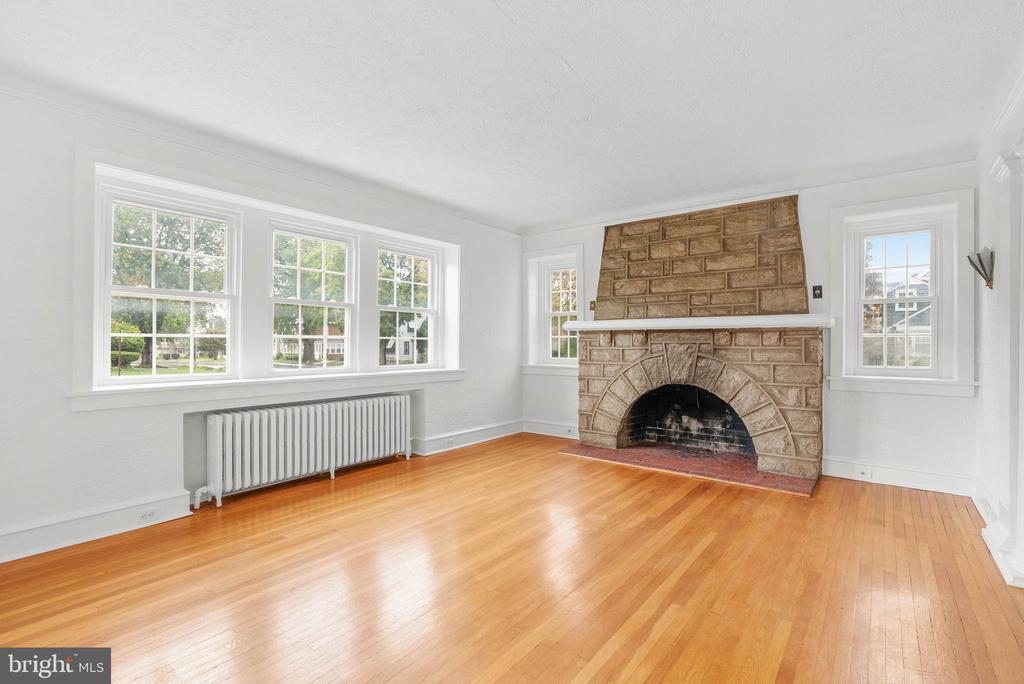 474 KENWOOD ROAD
