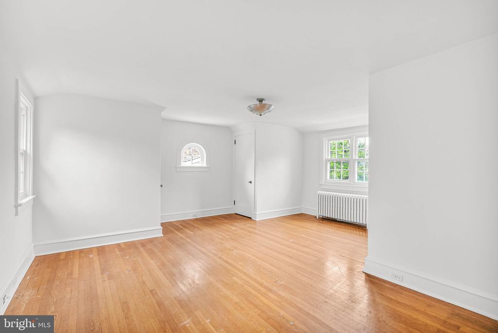 474 KENWOOD ROAD