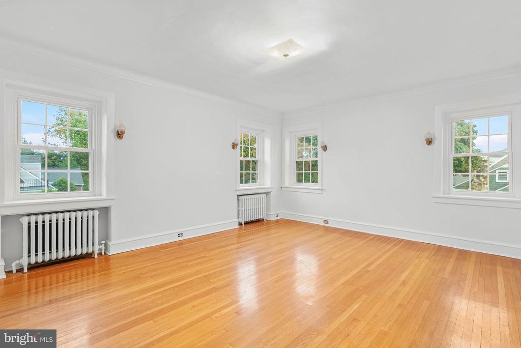 474 KENWOOD ROAD