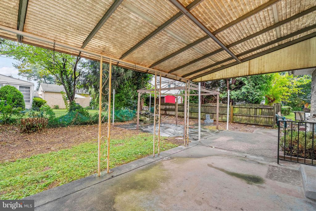 474 KENWOOD ROAD