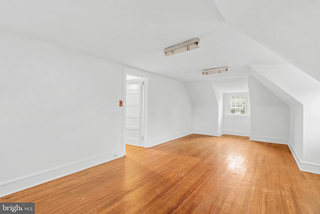 474 KENWOOD ROAD