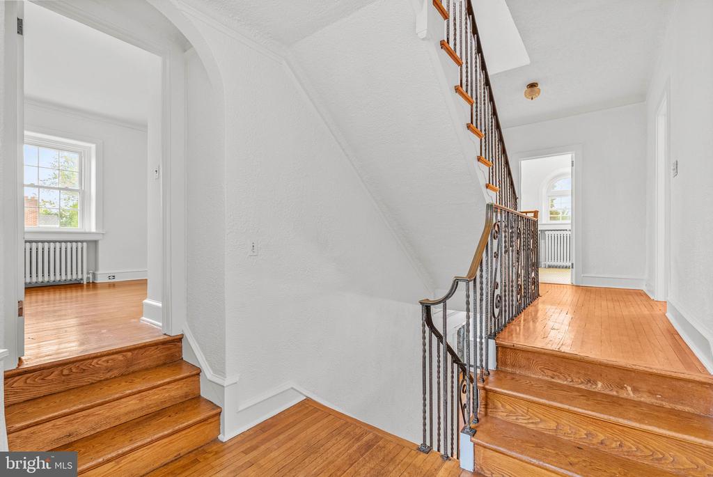 474 KENWOOD ROAD
