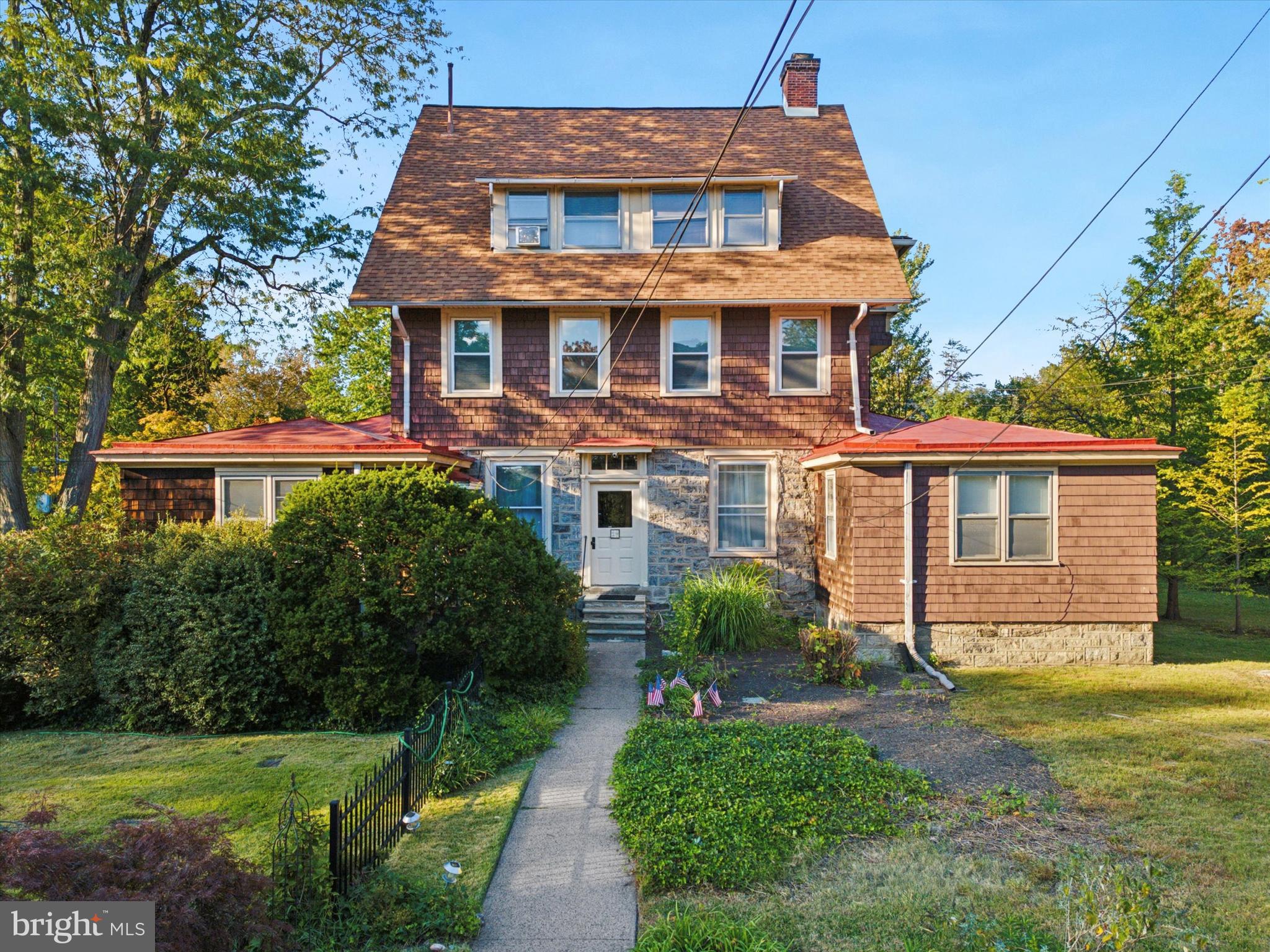 29 W STRATFORD AVENUE