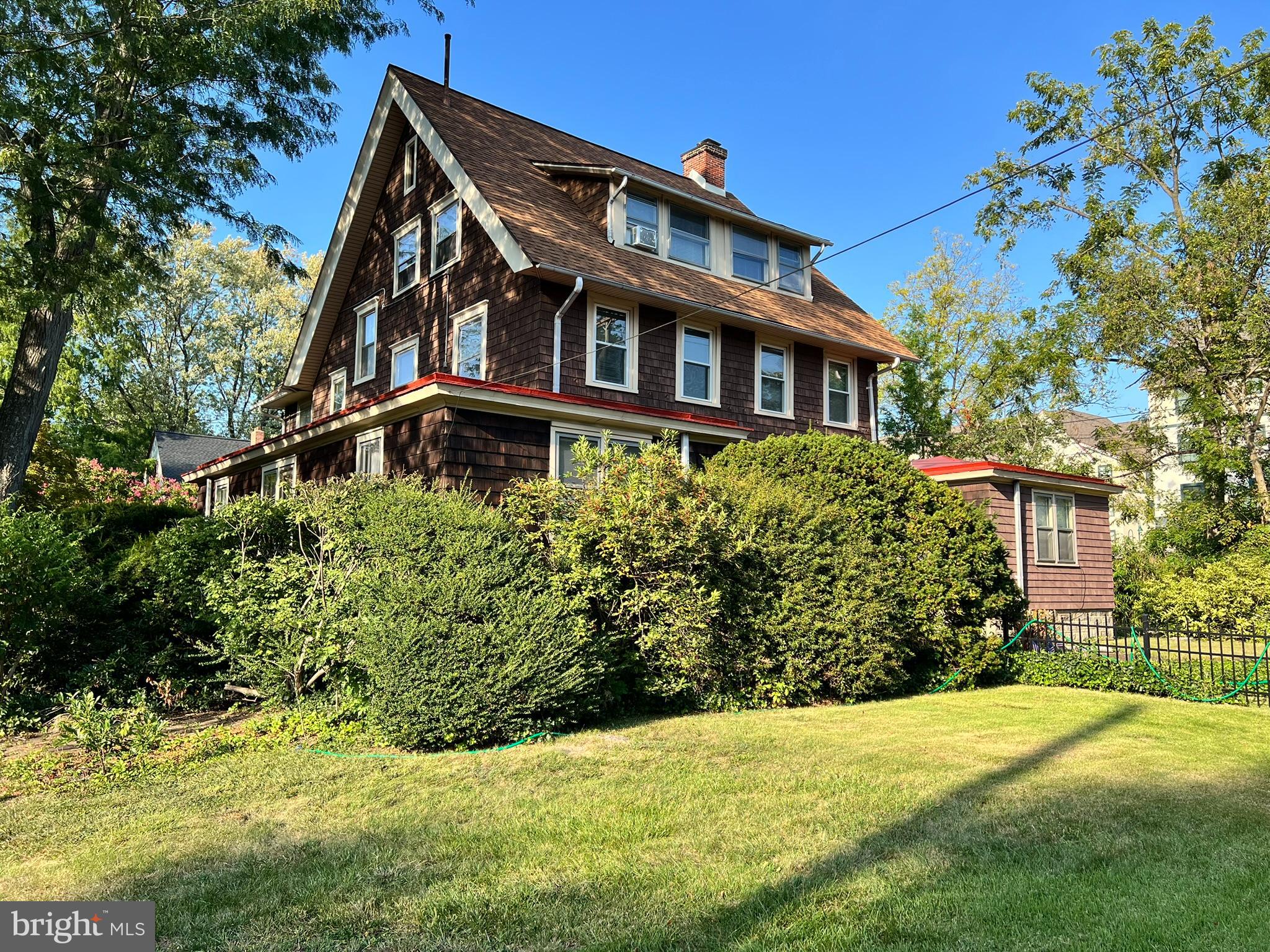29 W STRATFORD AVENUE