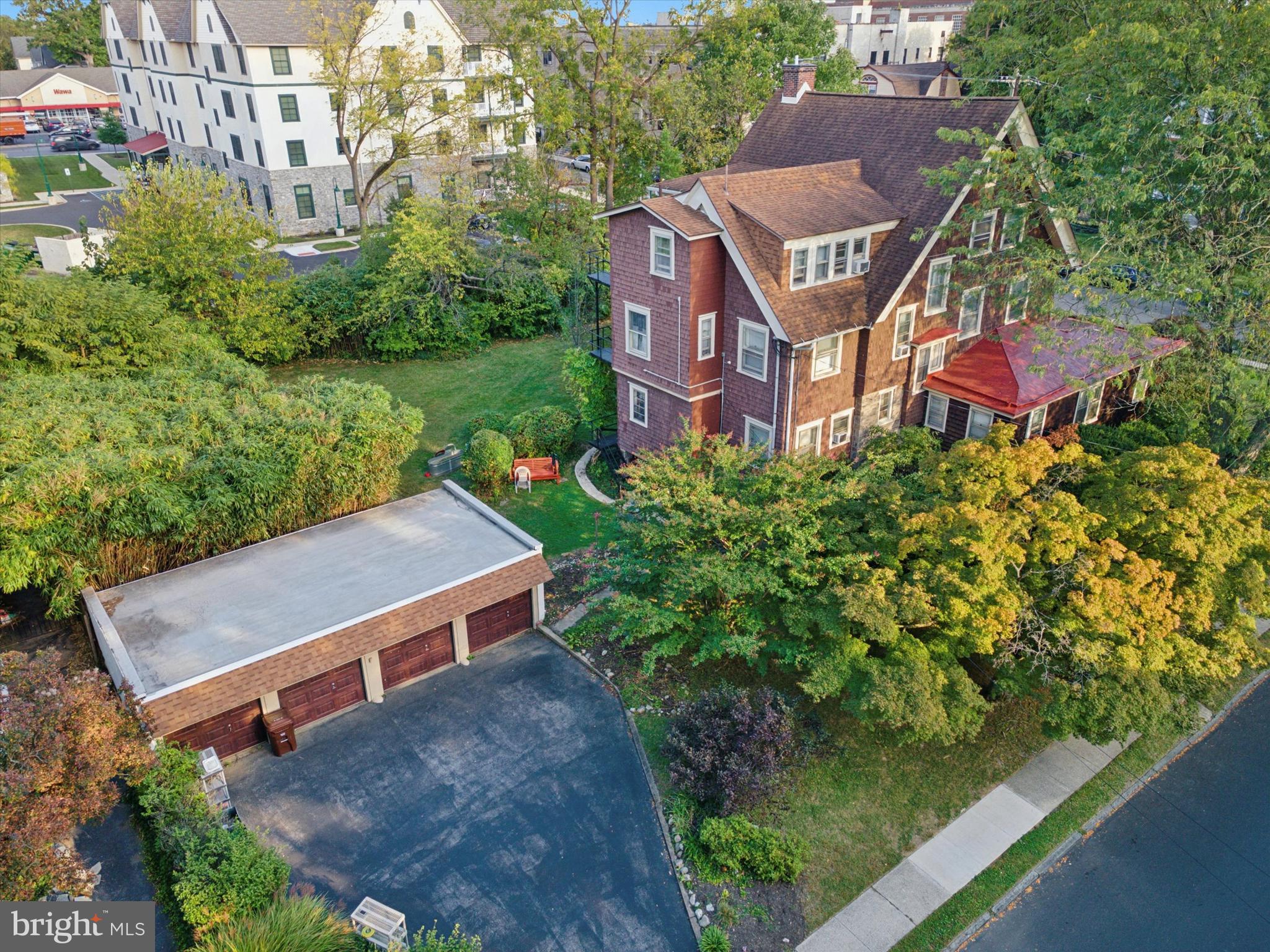 29 W STRATFORD AVENUE