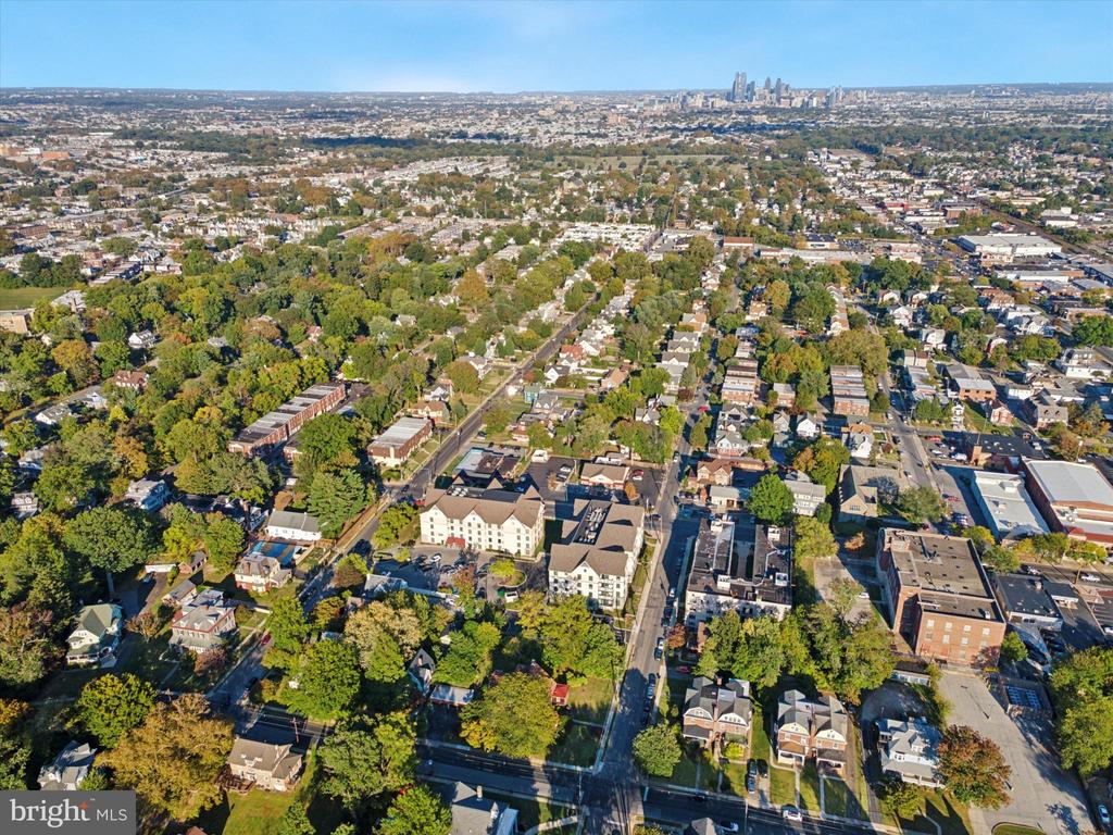 29 W STRATFORD AVENUE