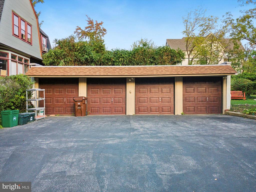 29 W STRATFORD AVENUE
