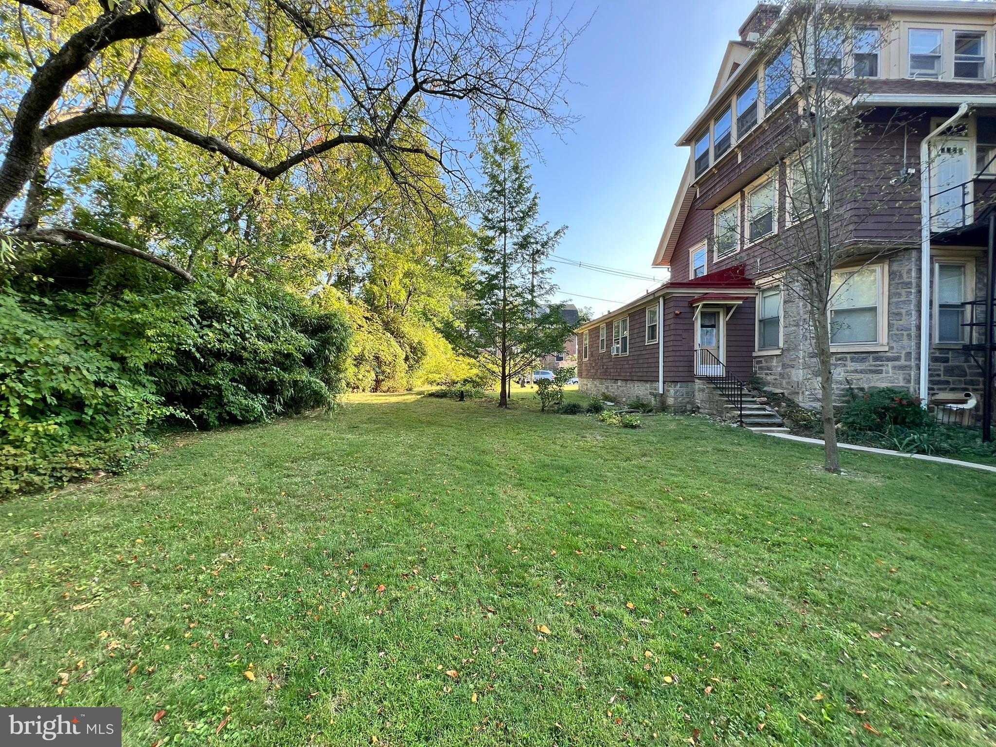 29 W STRATFORD AVENUE