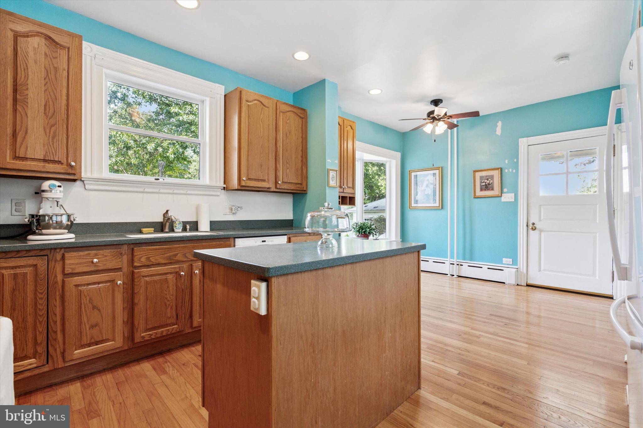 55 E GREENWOOD AVENUE