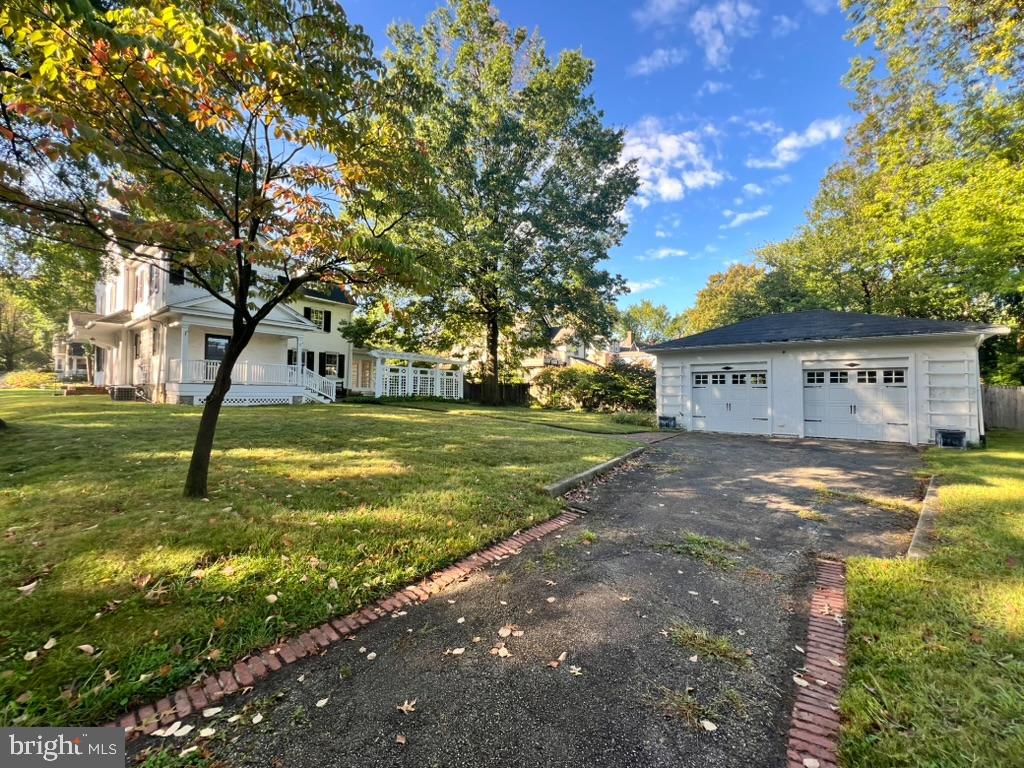 55 E GREENWOOD AVENUE