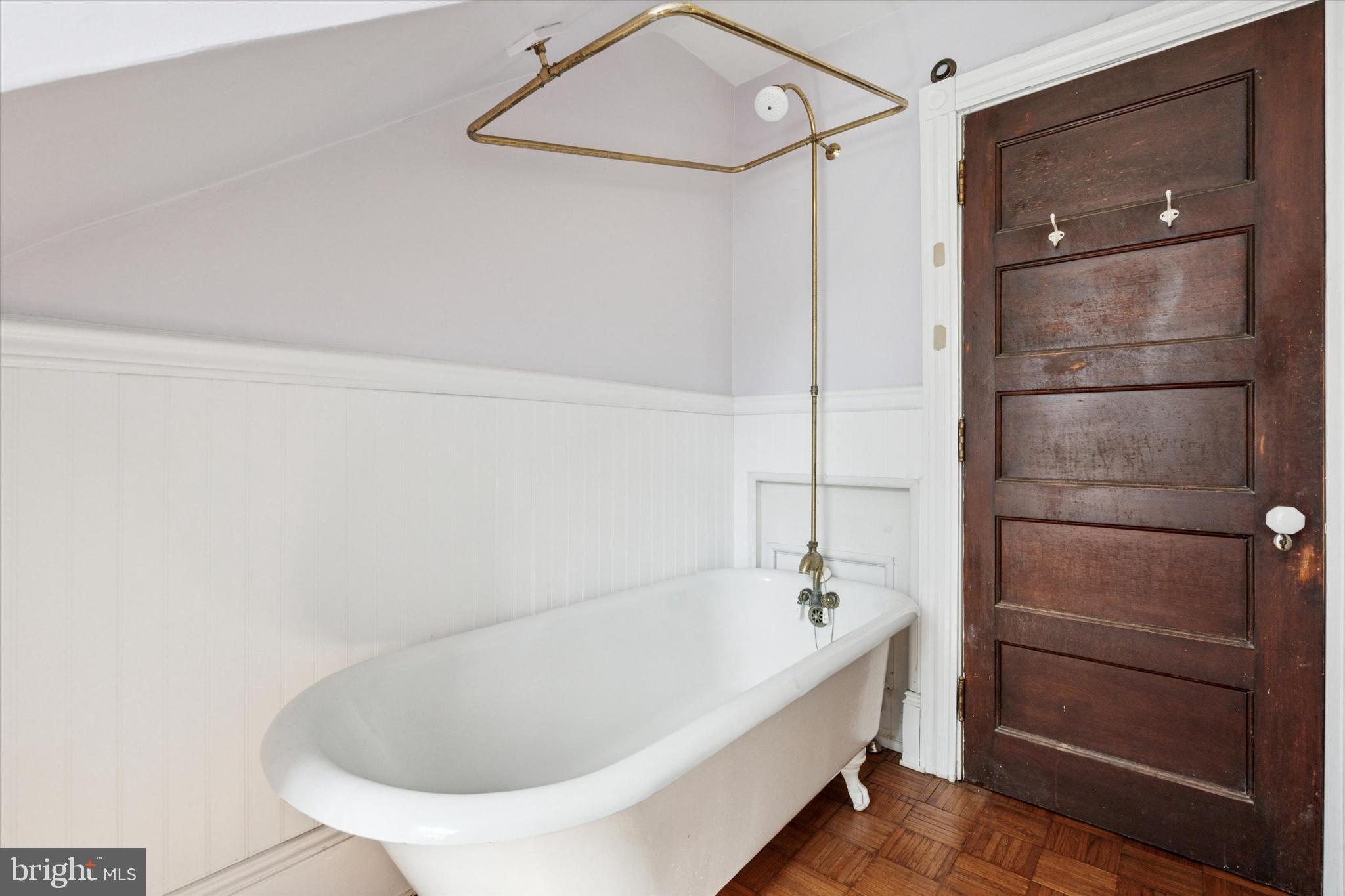 55 E GREENWOOD AVENUE