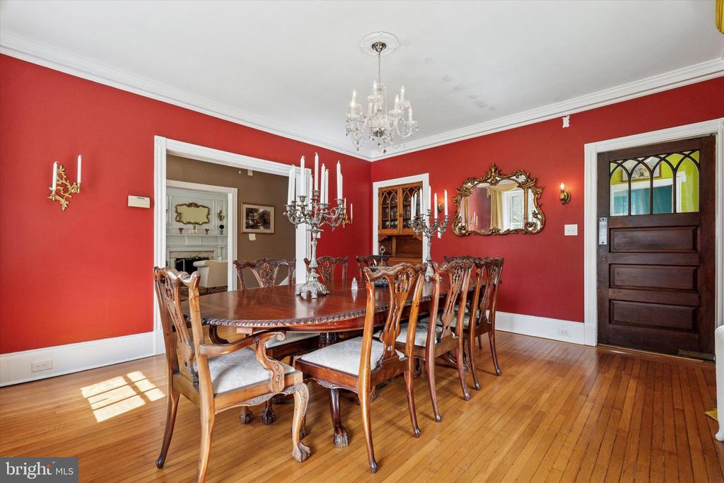 55 E GREENWOOD AVENUE