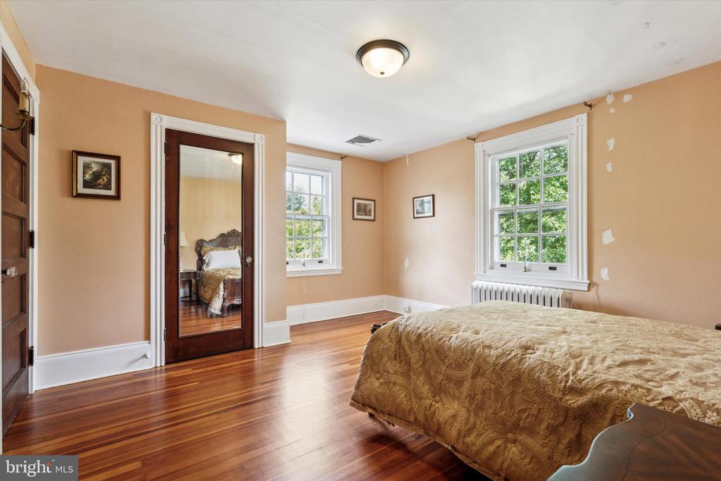 55 E GREENWOOD AVENUE