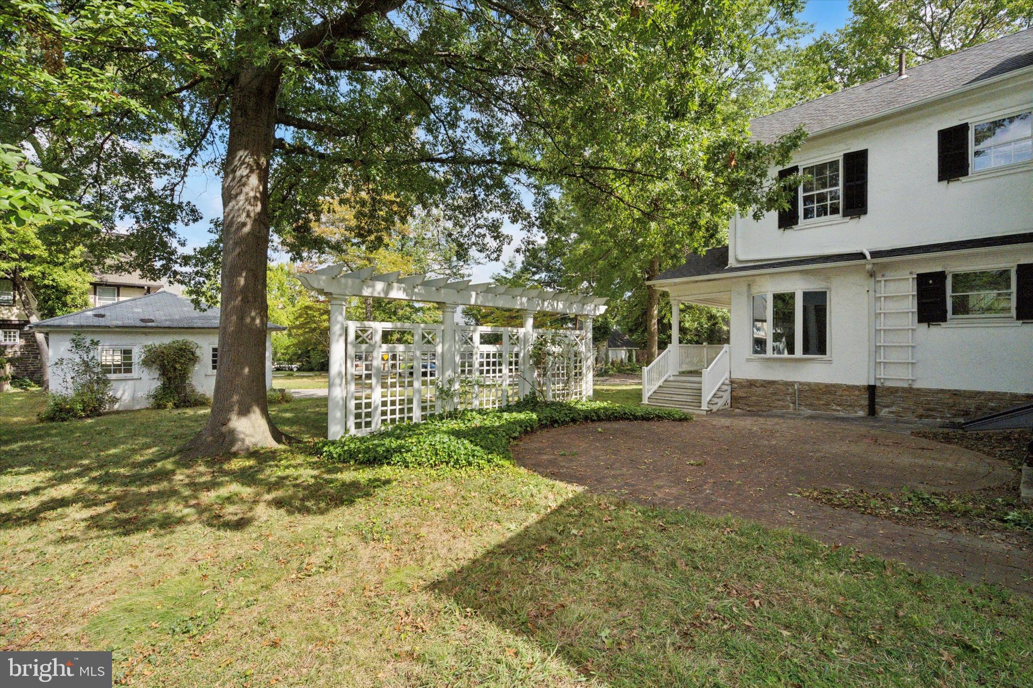 55 E GREENWOOD AVENUE