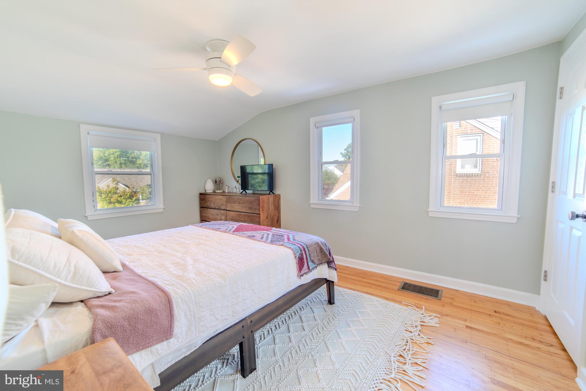 664 WASHINGTON AVENUE