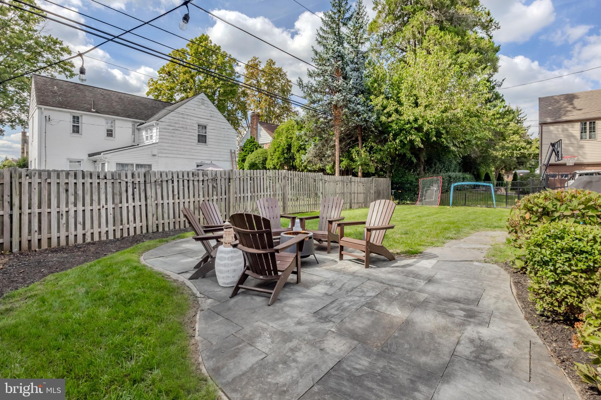 1208 BELFIELD AVENUE