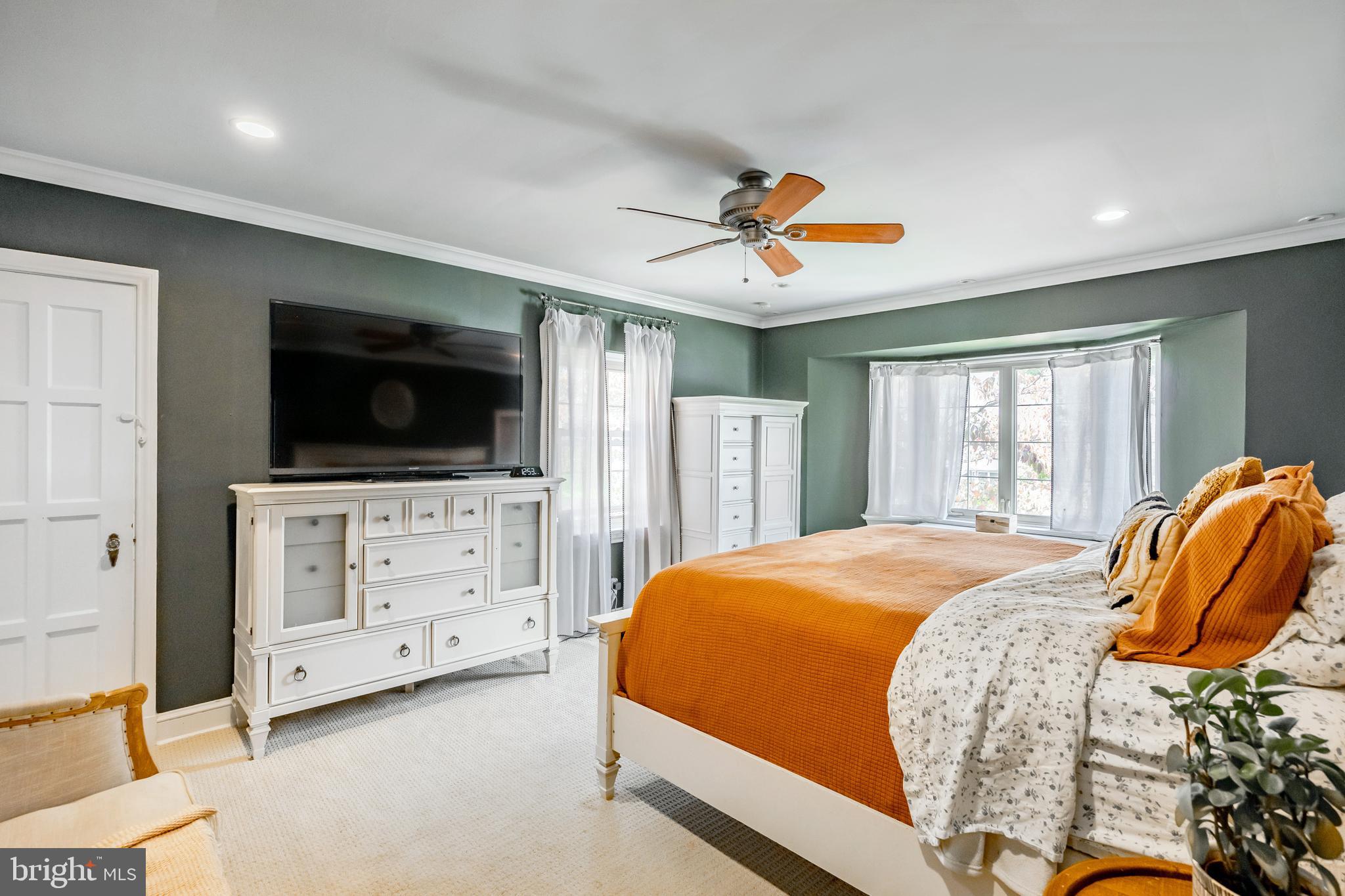 1208 BELFIELD AVENUE