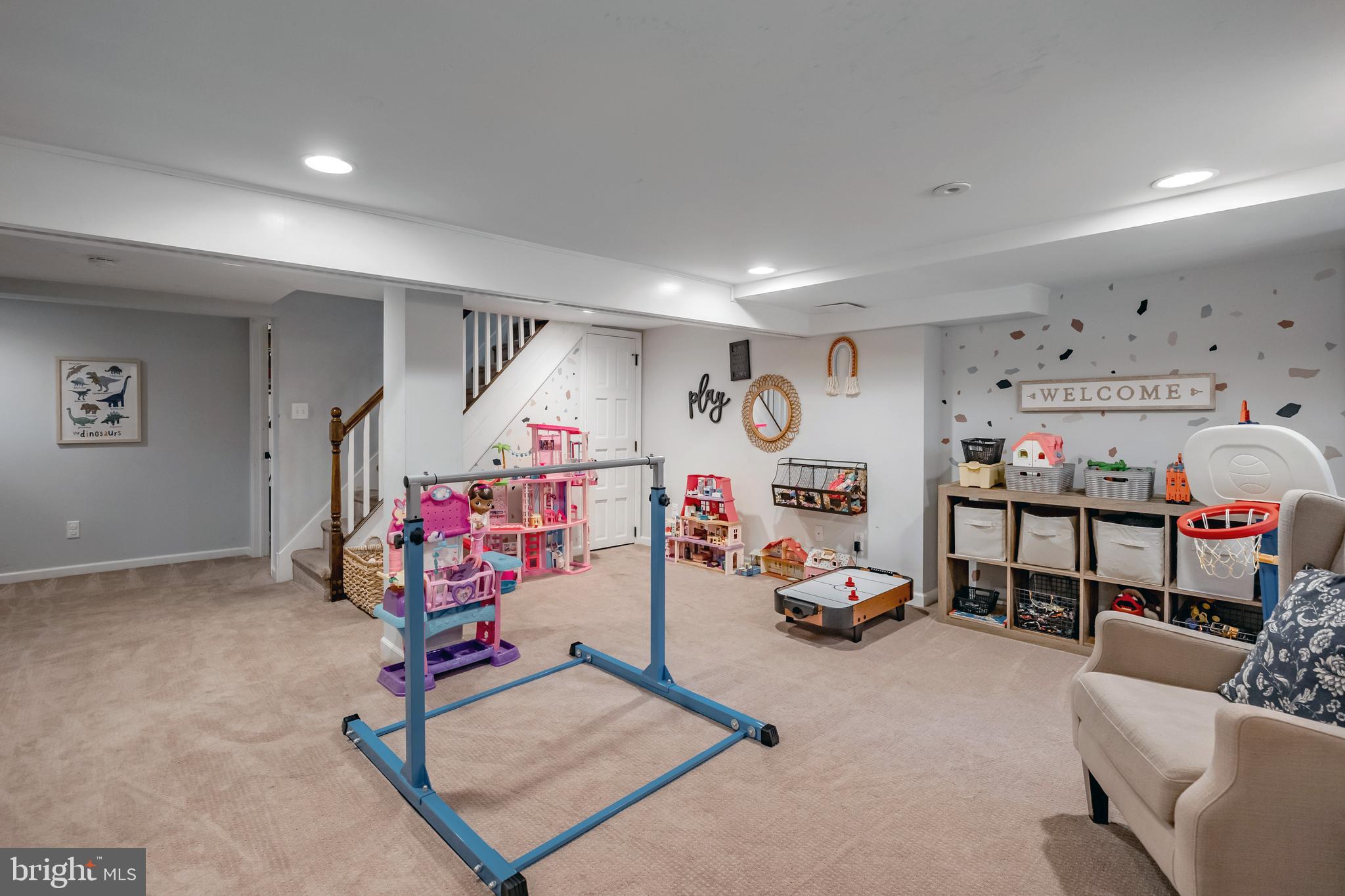 1208 BELFIELD AVENUE