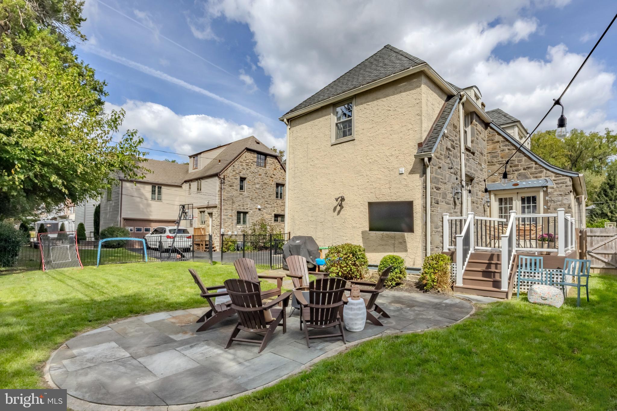 1208 BELFIELD AVENUE