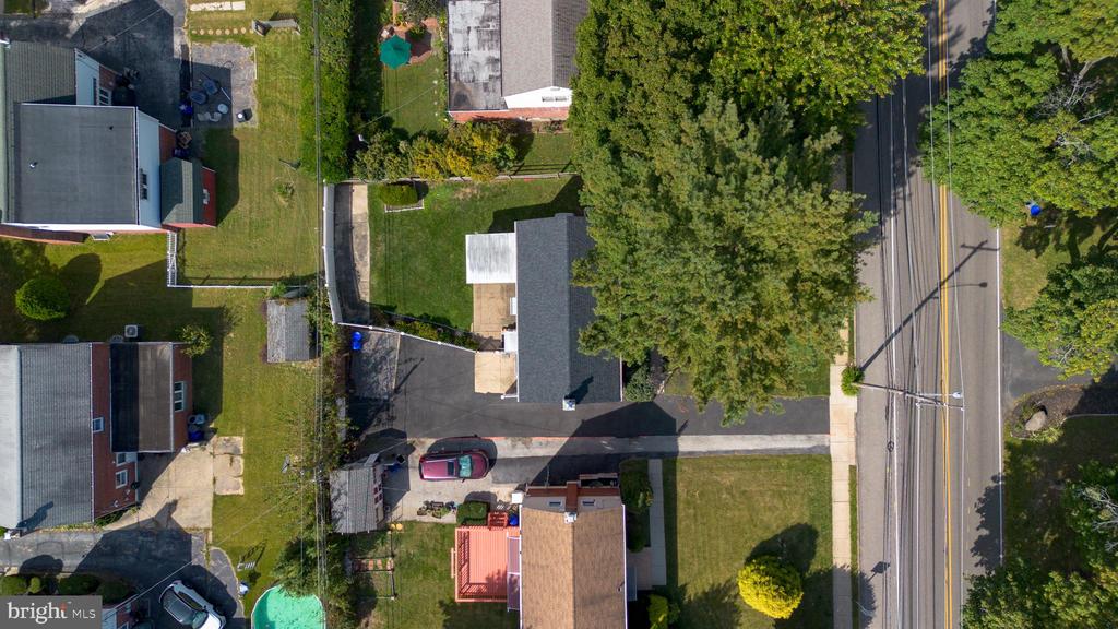 304 EARLINGTON ROAD