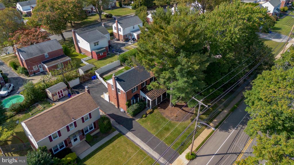 304 EARLINGTON ROAD
