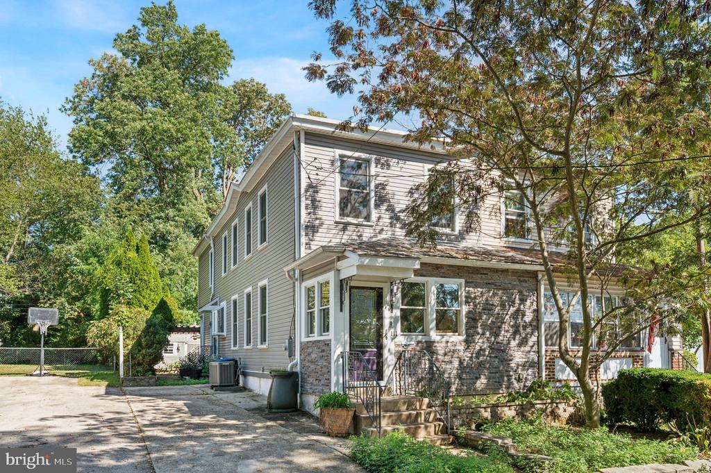 111 BROAD STREET