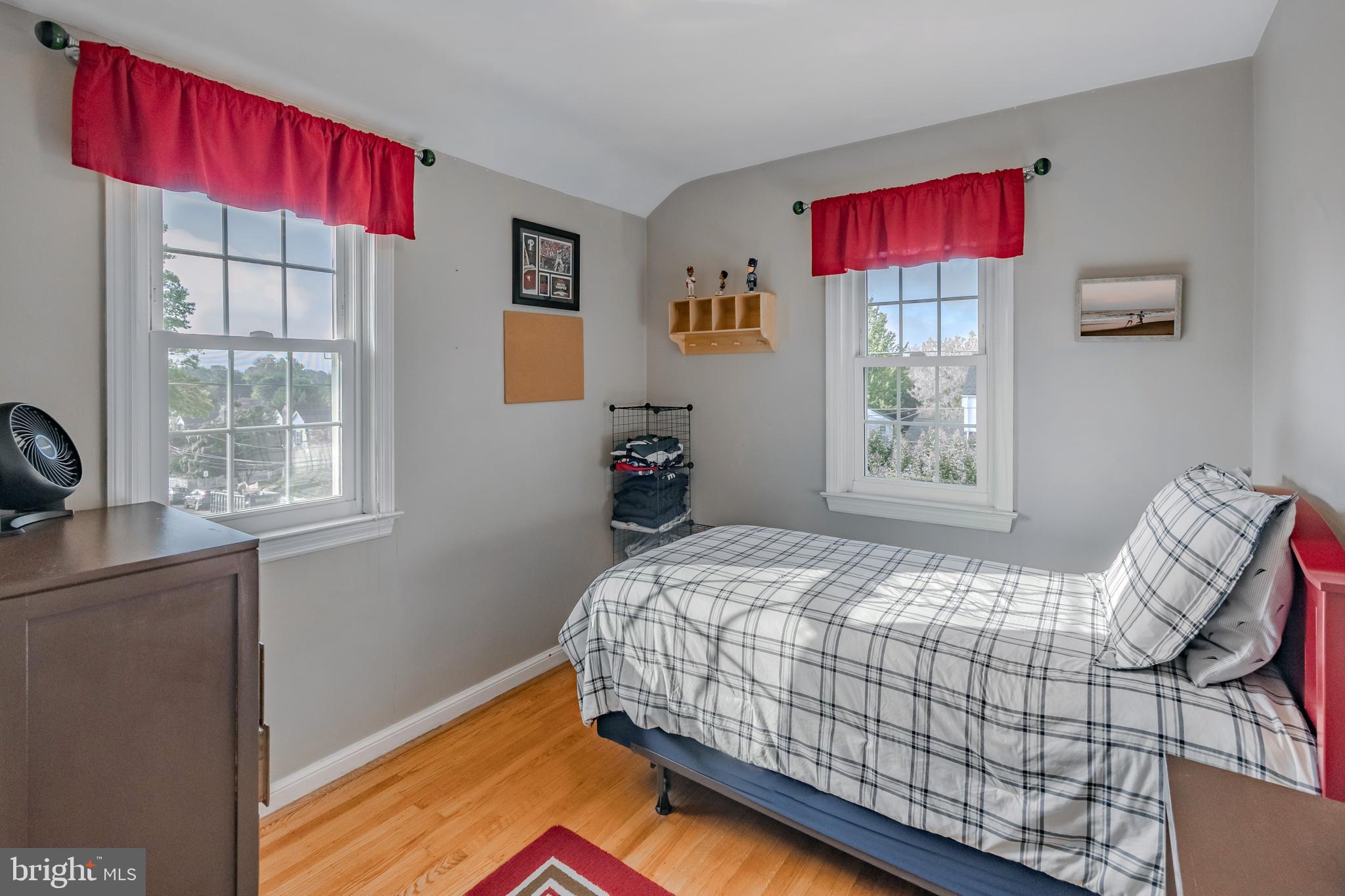 2321 BRYN MAWR AVENUE