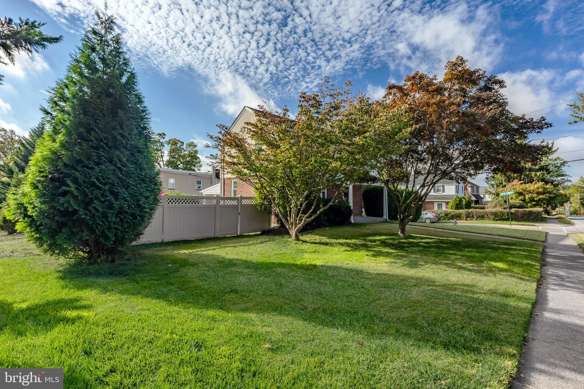 2321 BRYN MAWR AVENUE