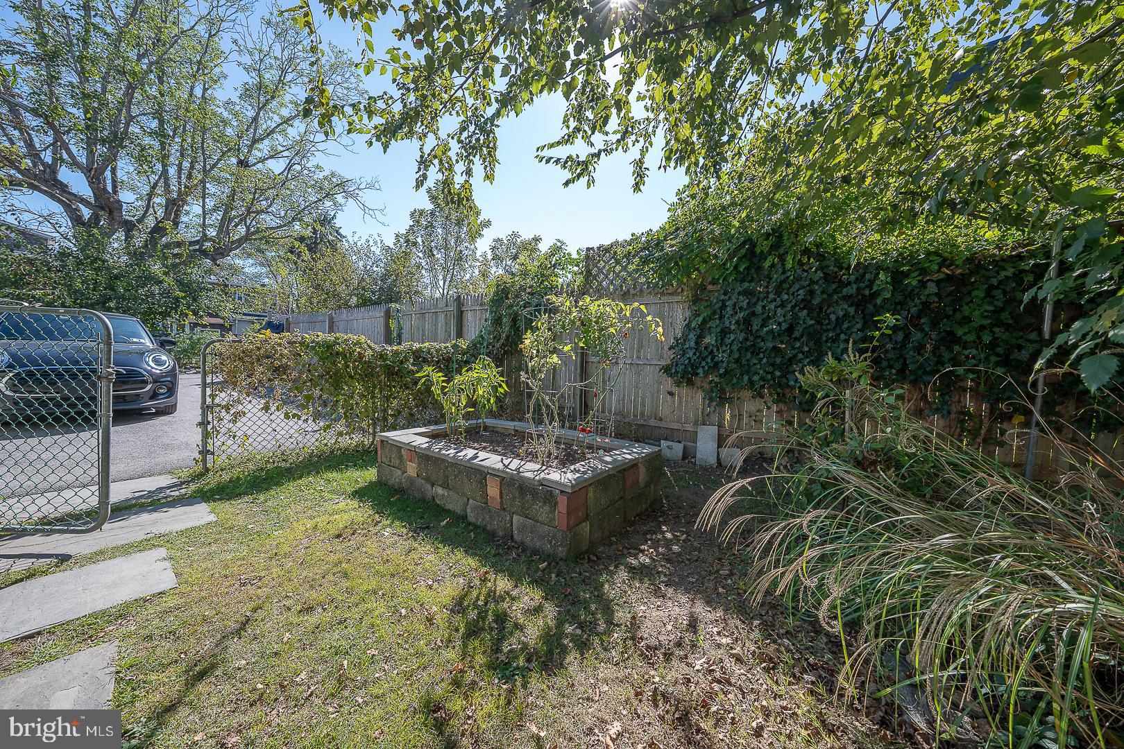 307 MANCHESTER AVENUE