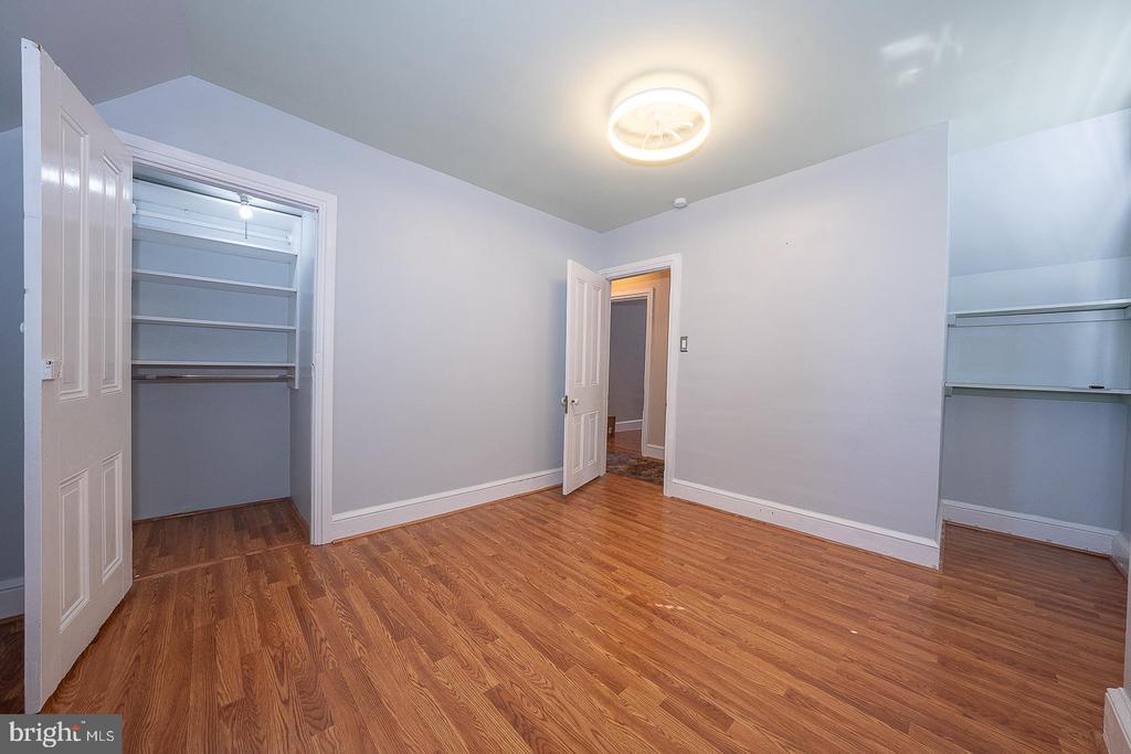 307 MANCHESTER AVENUE