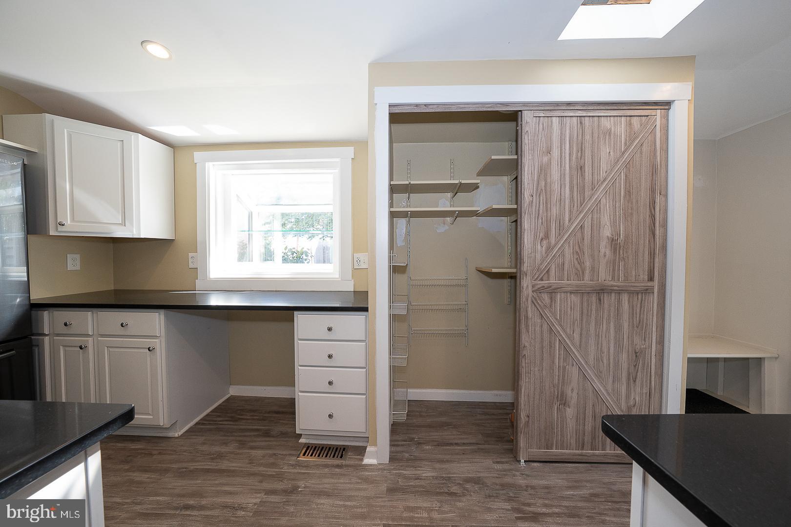 307 MANCHESTER AVENUE