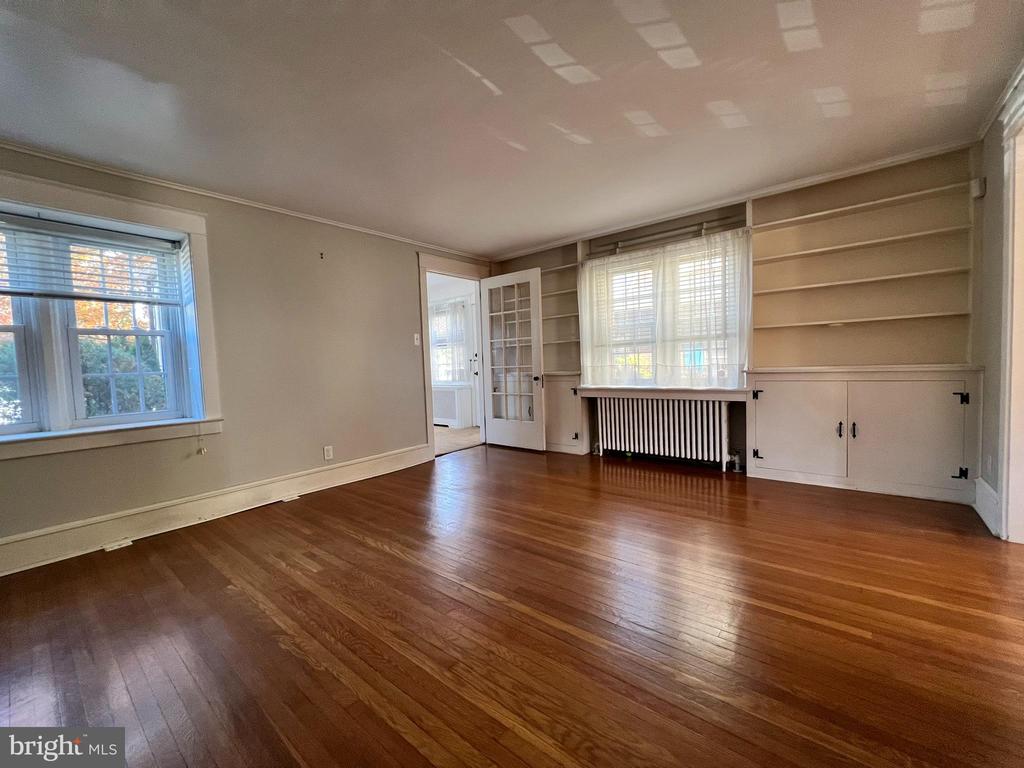 108 GLADSTONE ROAD