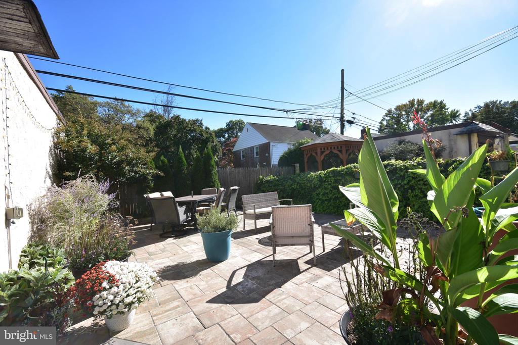 108 GLADSTONE ROAD
