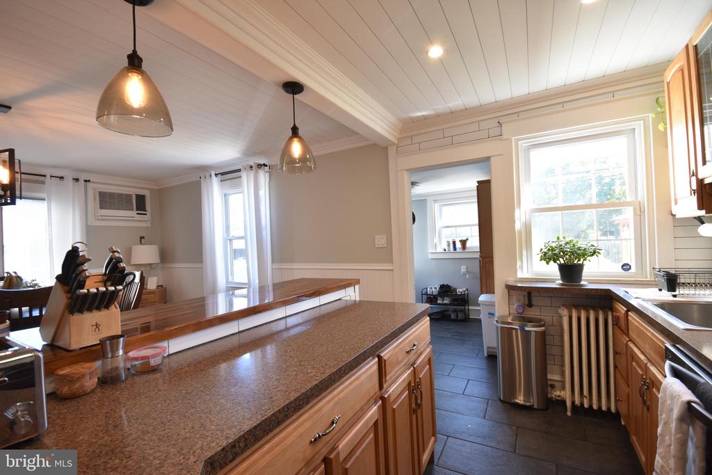 108 GLADSTONE ROAD