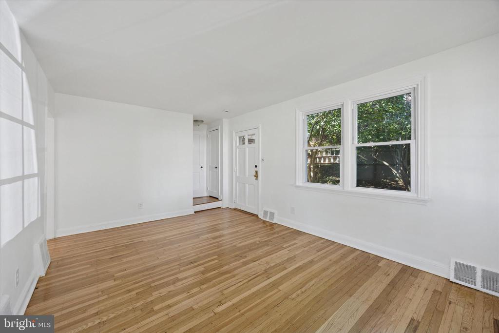 1228 OLD LANE