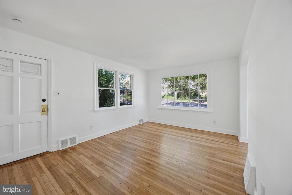 1228 OLD LANE