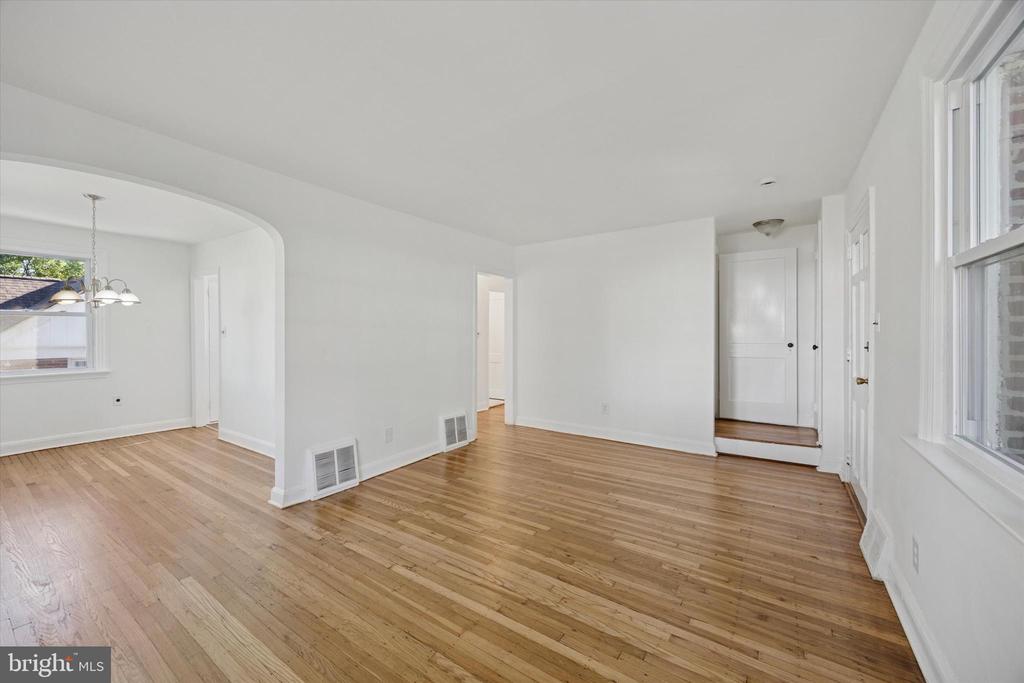 1228 OLD LANE