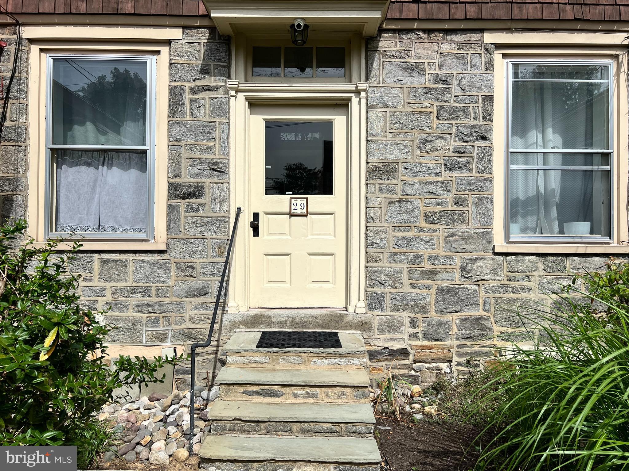 29 W STRATFORD AVENUE