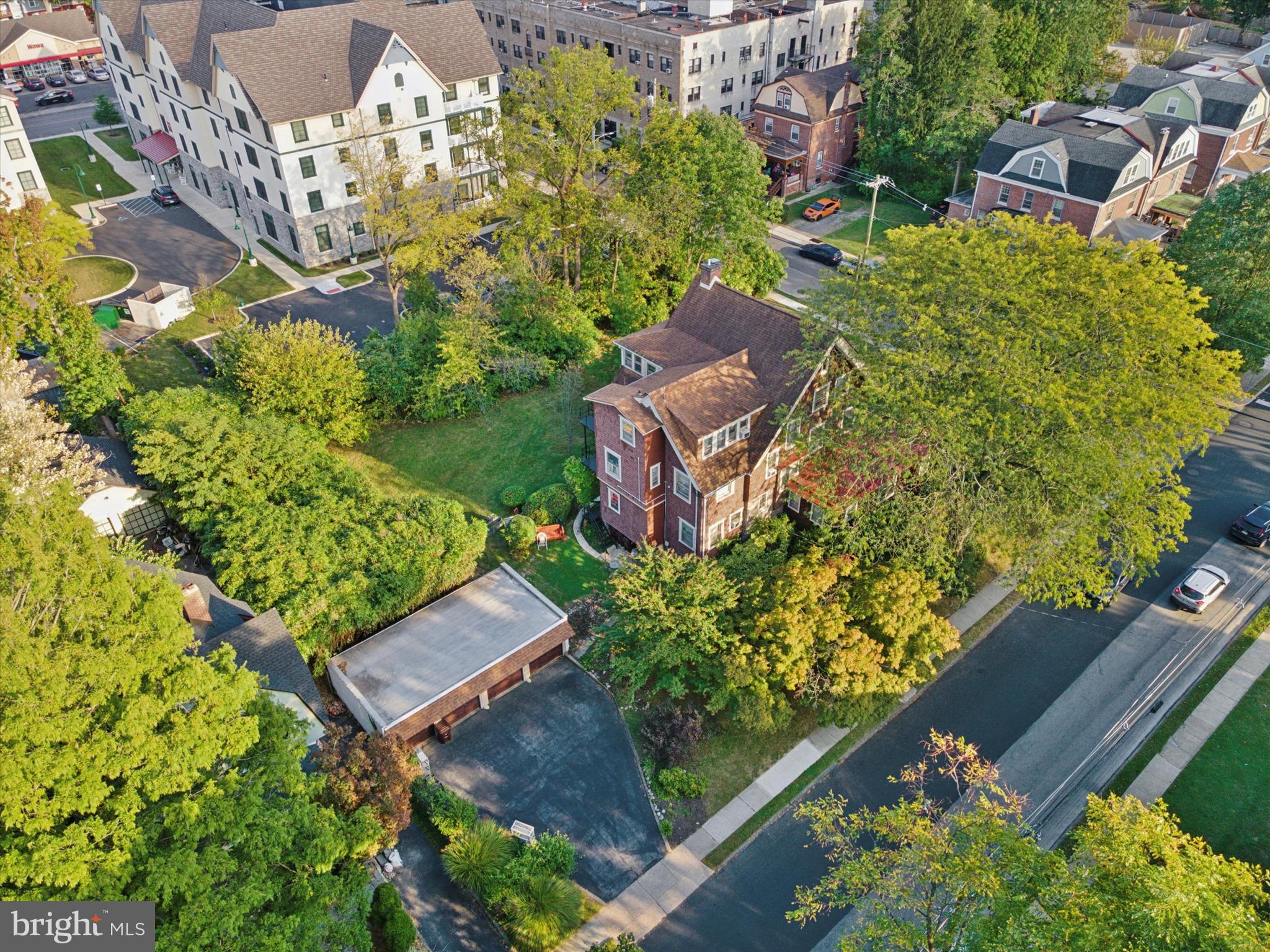 29 W STRATFORD AVENUE