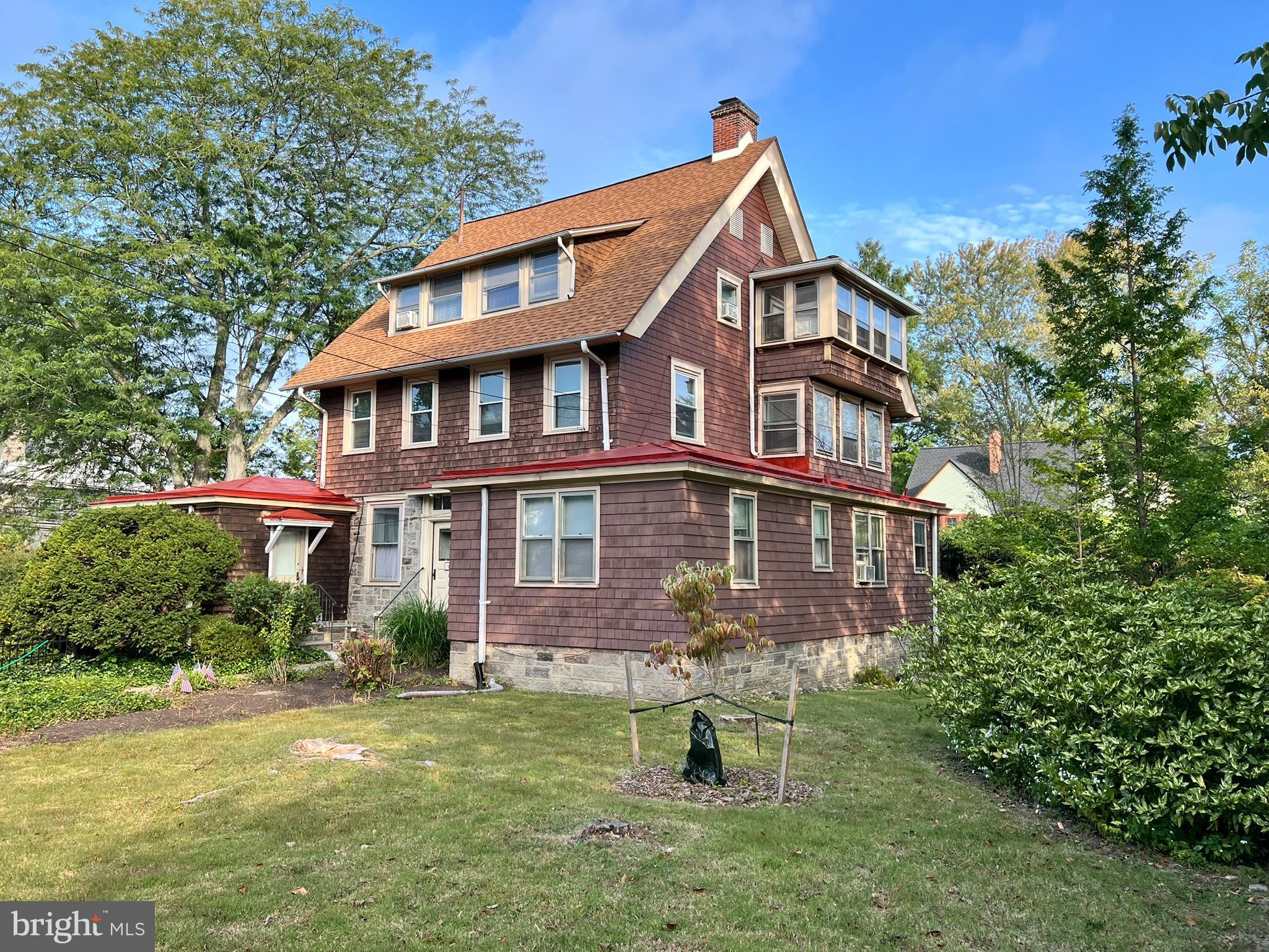 29 W STRATFORD AVENUE