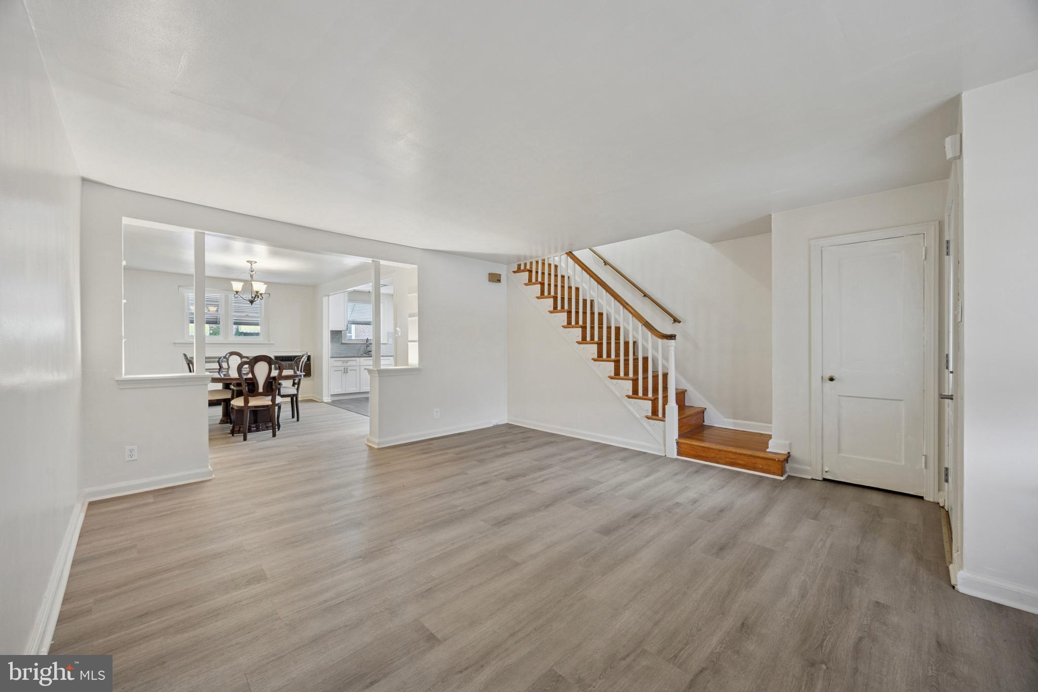 255 SHERBROOK BOULEVARD