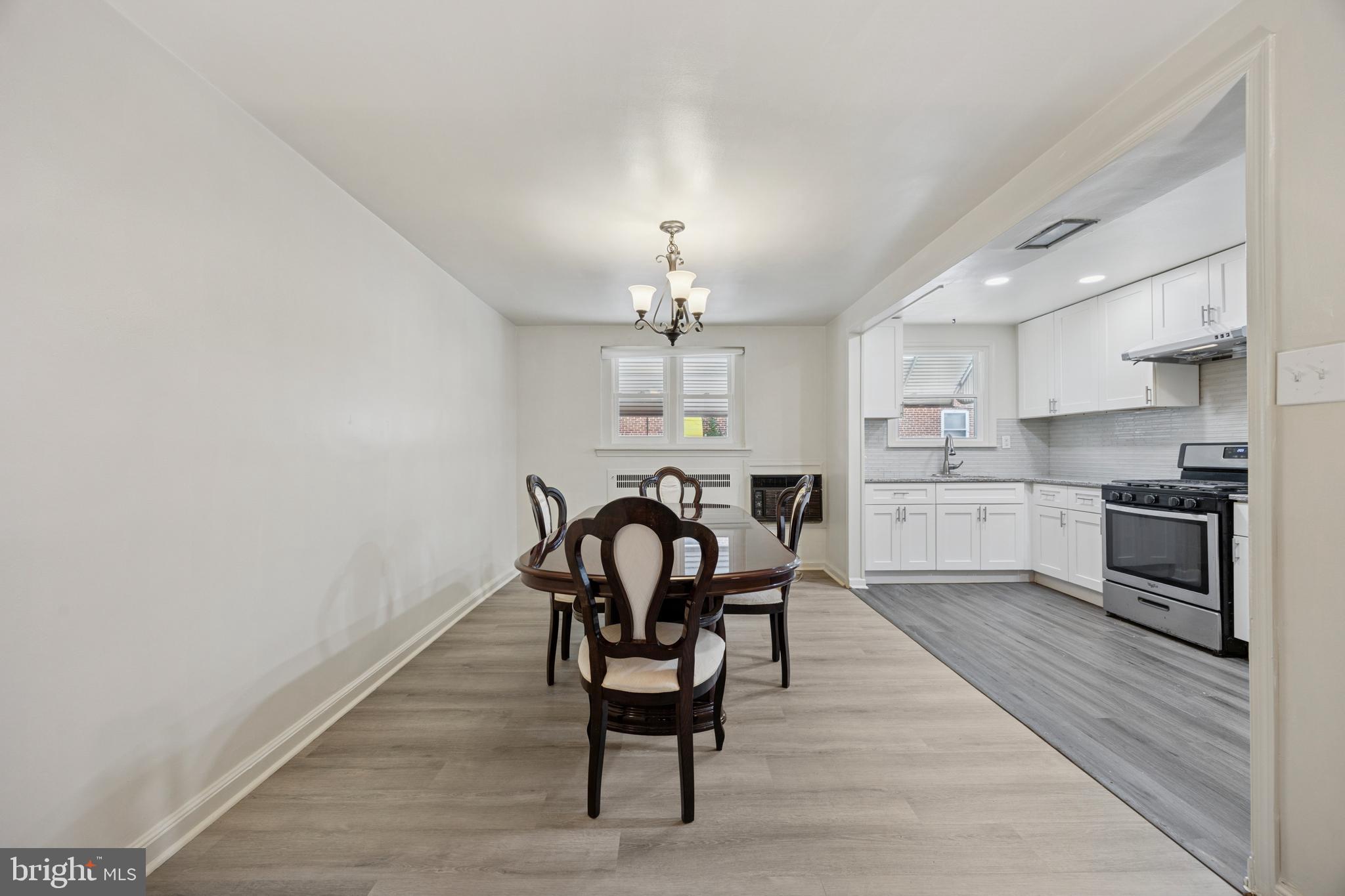 255 SHERBROOK BOULEVARD