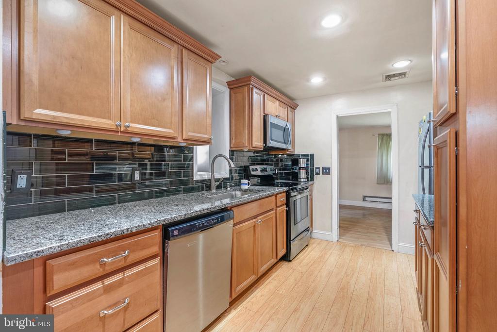 123 E KNOWLTON ROAD