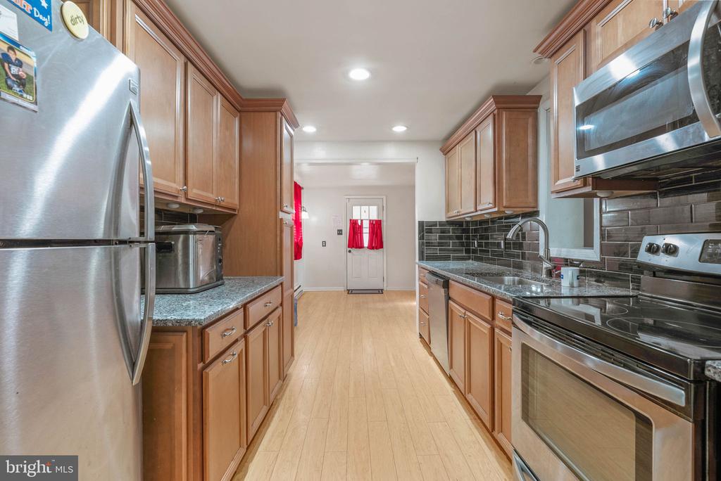 123 E KNOWLTON ROAD