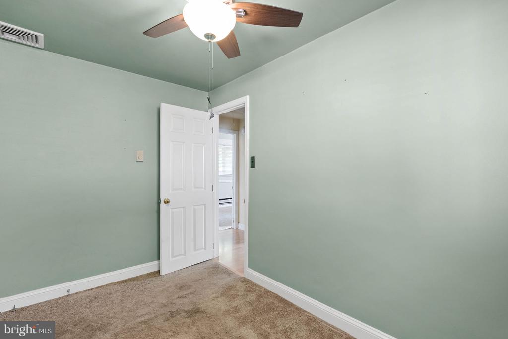 123 E KNOWLTON ROAD