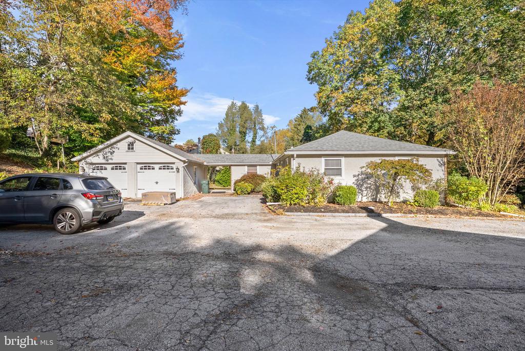 123 E KNOWLTON ROAD