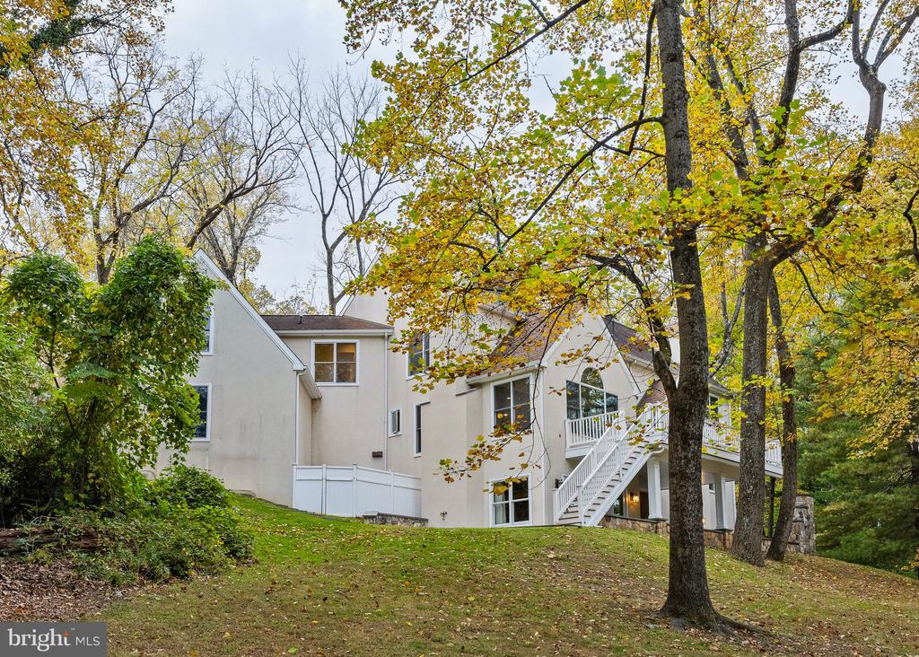 484 KING OF PRUSSIA ROAD